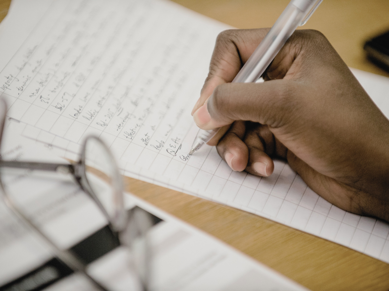 A learner making notes, showing a student using semantic spotlighting.